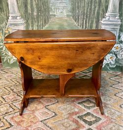 Antique Wood Plank End Gateleg Table (Delivery Service Available)