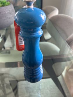 LE CREUSET - Acrylic Classic Pepper Mill Marseille - $35