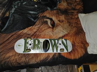 KROWN Complete Skate Board.