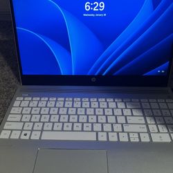 2018-era HP Pavilion, Touchscreen 