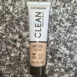 Covergirl Clean Foundation #110 Classic Ivory 