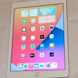 VERY NICE WHITE APPLE iPad AIR  2 64GB LOW PRICE iOS 15