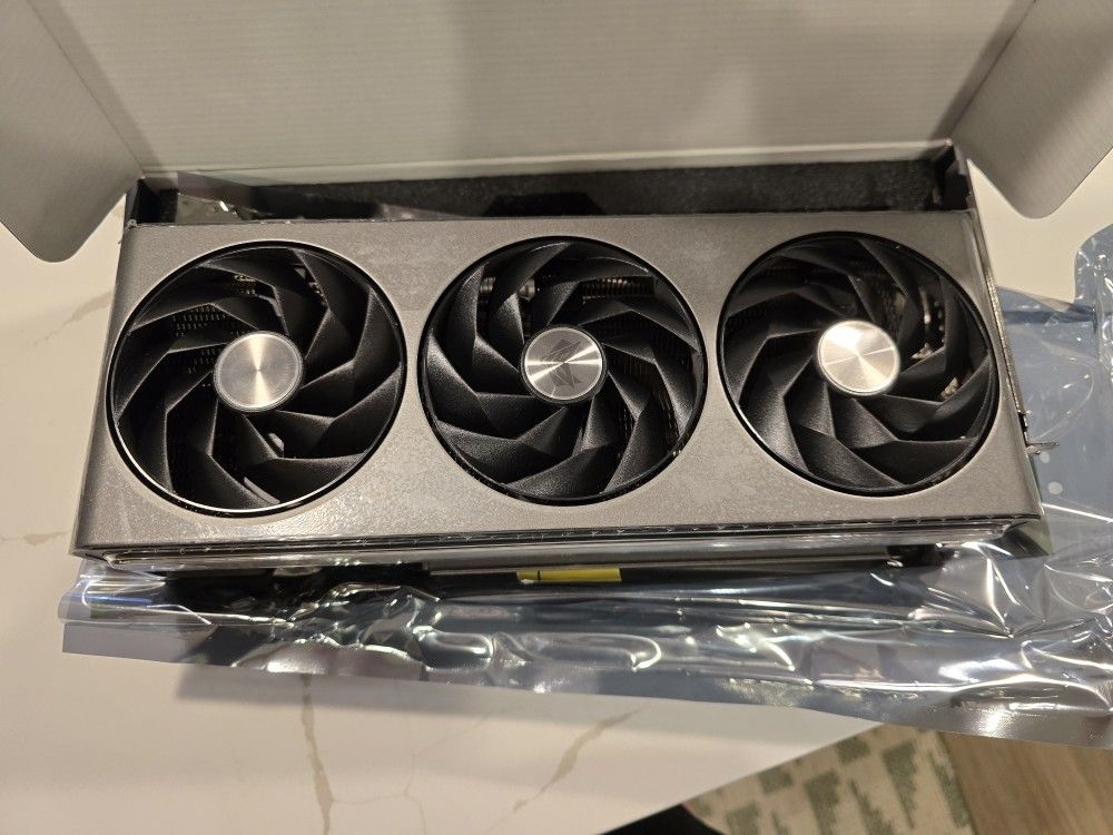 SAPHIRE RX 7900 XTX