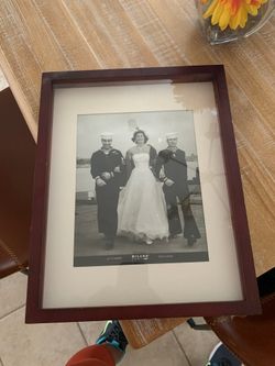 Picture frame with matting