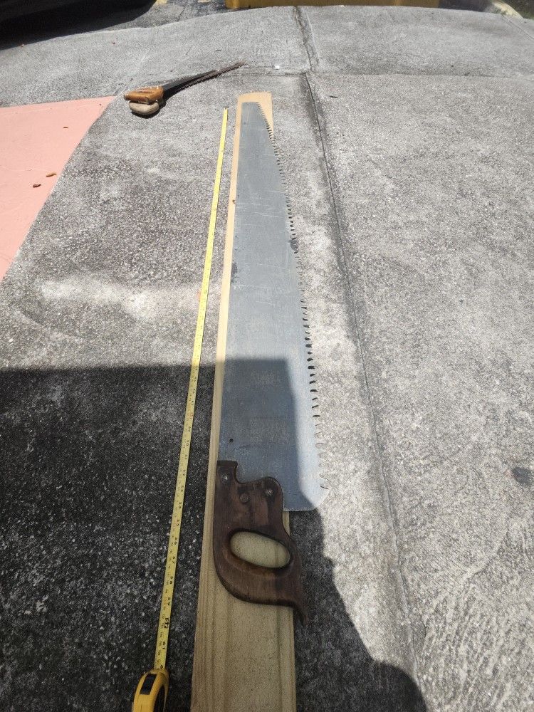 Large Cross Cut Saw