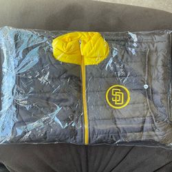 SAN DIEGO PADRES GAME EXCLUSIVE PUFFER JACKET VEST