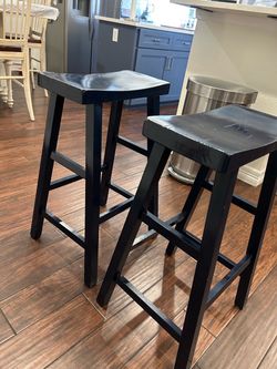 (2) Free stools- Navy -Bar Height