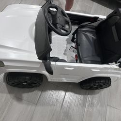 Electric Kids Car