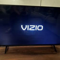 Vizio 40 Inch Smart TV w/Remote