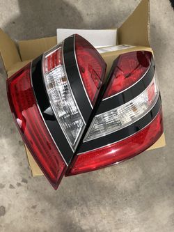Mercedes S550 OEM taillights
