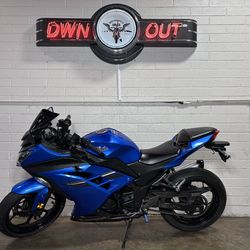 2017 Kawasaki Ninja Ex 300 ABS