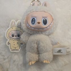 Labubu macaron soymilk yellow plush toy keychain