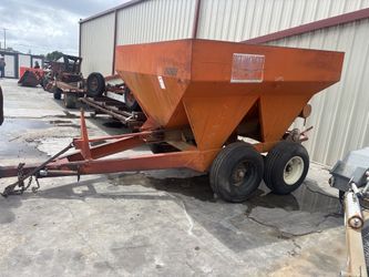 Willmar commercial seed spreader