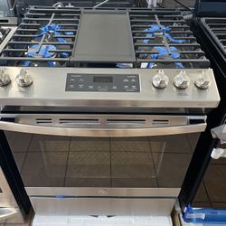 LG Smart In Dual Fuel Electric Range   
