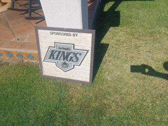 LA kings hockey sign