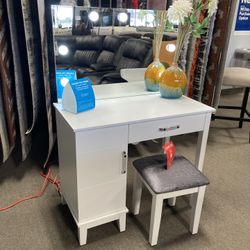 Stunning Vanity ✨🤍 Easy Financing Available ✨☺️ Free Delivery 🚚 