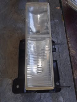 1998 - 2000 Chevy truck and suv headlights