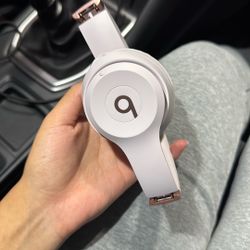 Beats Solo 4