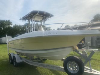 2004 Aquasport 22’ C/C - Yamaha 4-stroke 