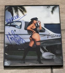 Autograph AEW Leila Grey 8x10 Photo 