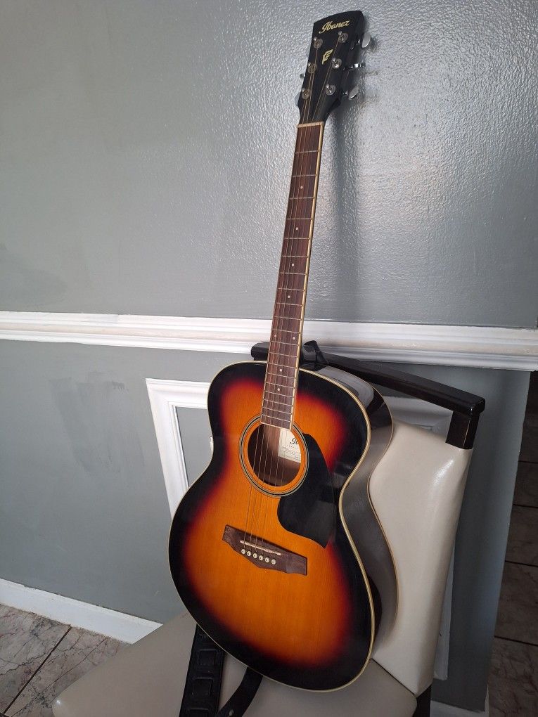 Alvarez Guitar
