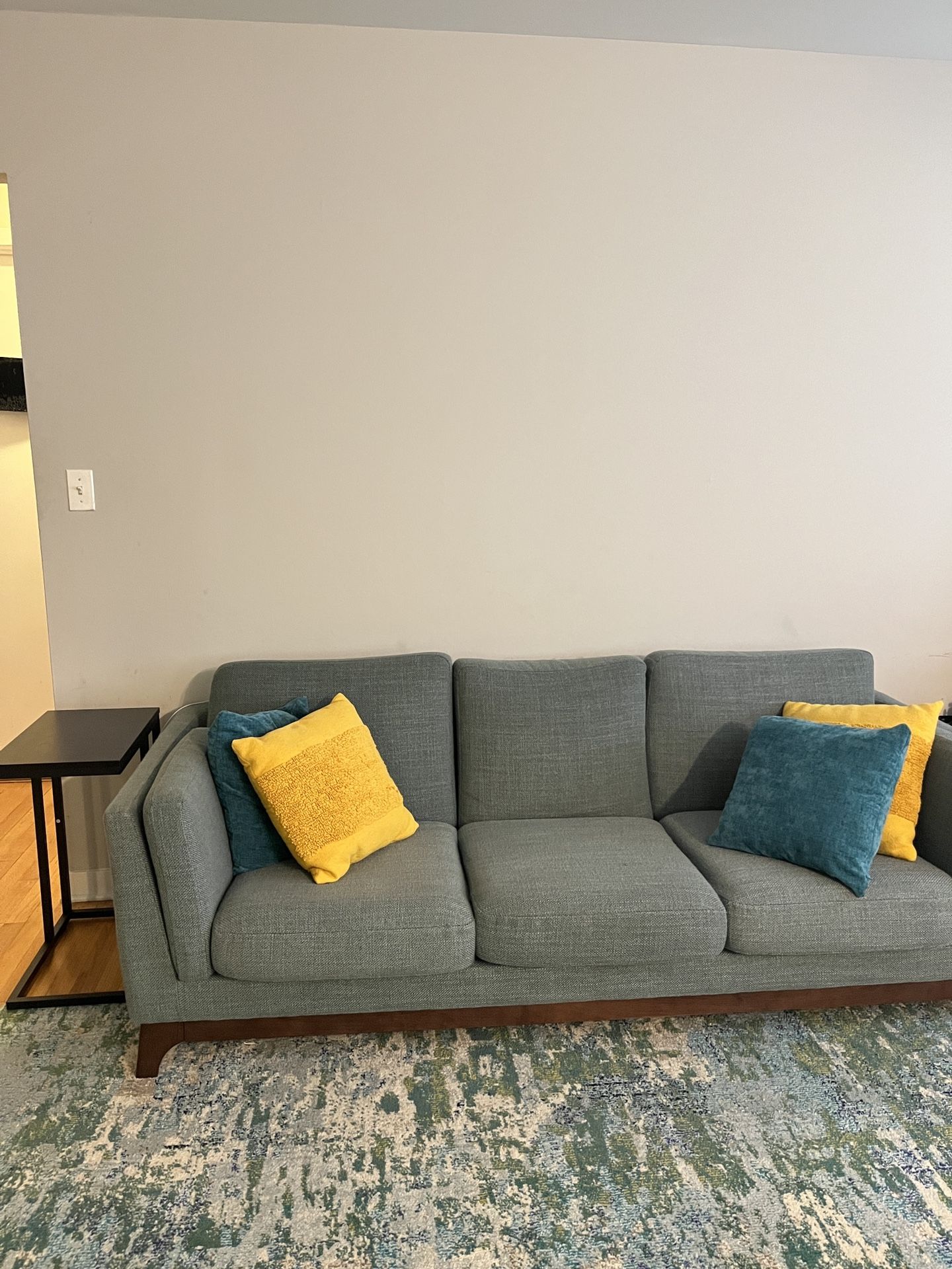 Ceni Aquarius Aqua Sofa – Excellent Condition