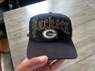 90’s SnapBack packers Old English