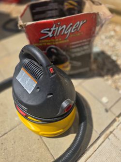 Wet vac vacuum