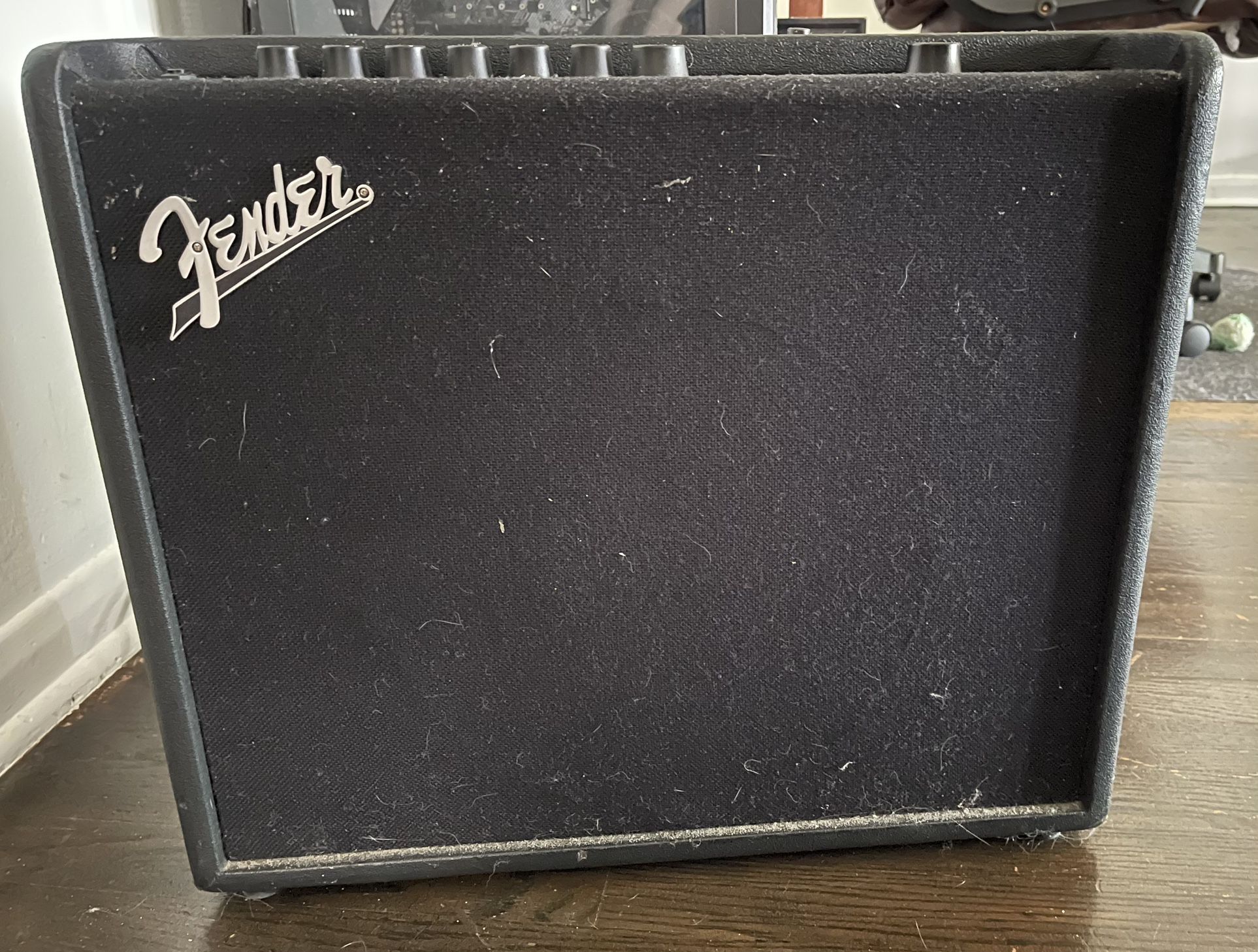Fender Mustang GT 100 1x12 Amp With Foot Switch 