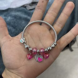 Woman silver bracelet