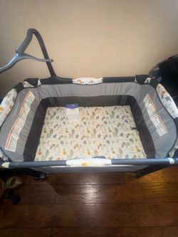 Baby trend Pack and Play