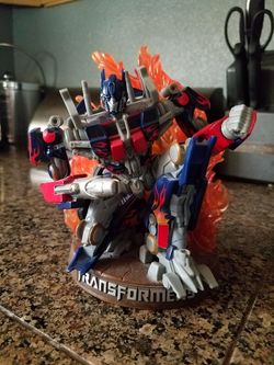 Transformers mini plastic statue