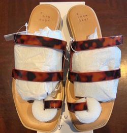 Women’s Sandals Shoes Size 6.5