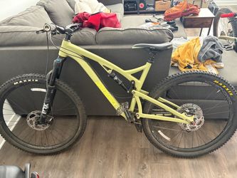 Diamondback Release 29 Mountain Bike
