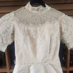 Vintage A Line Wedding Dress In Pristine Condition