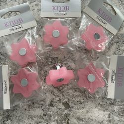 Lot of 6 pink floral drawer knobs 