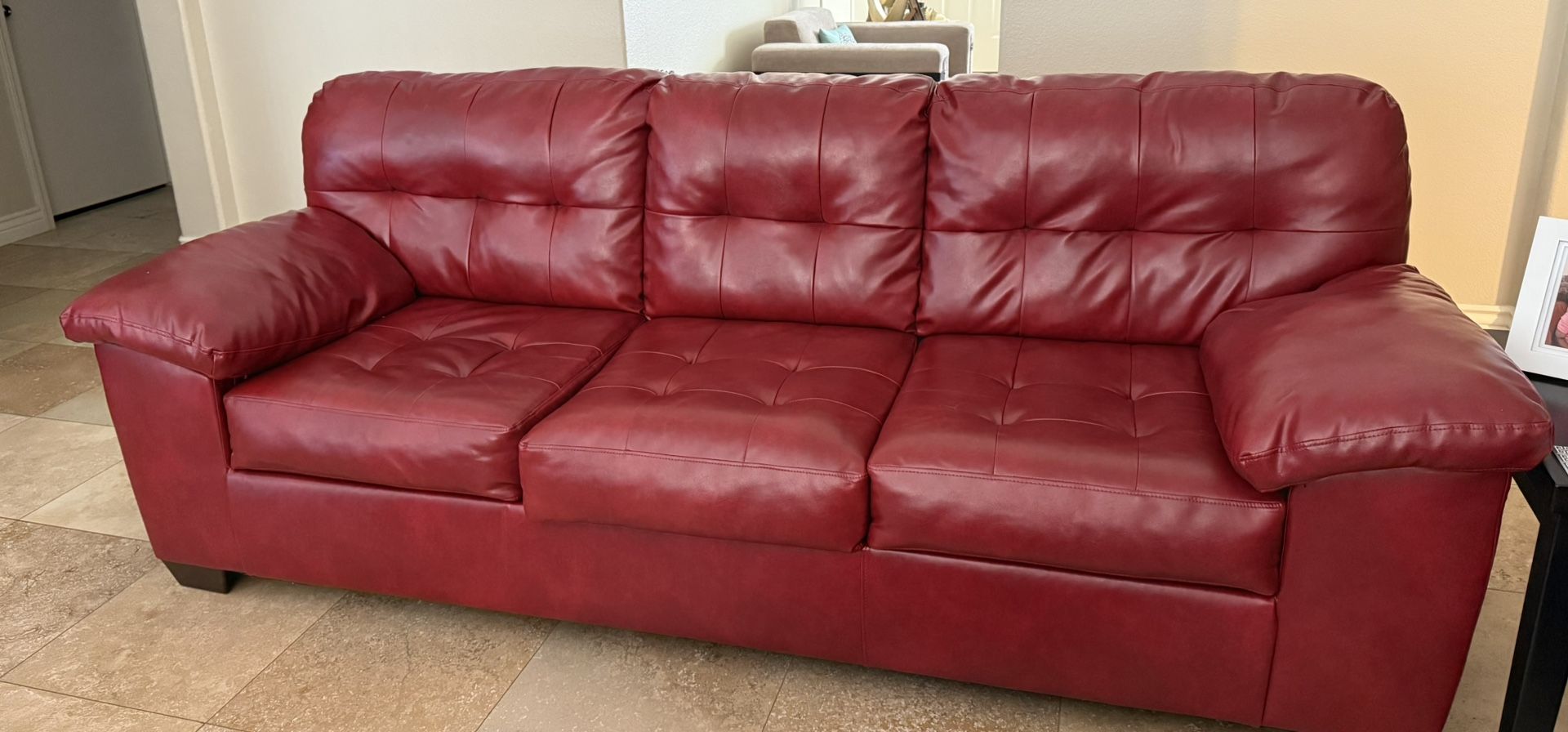 Sectional & Sofa
