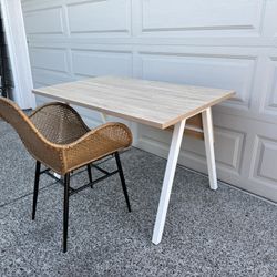 Modern Office Desk **MUST SEE**