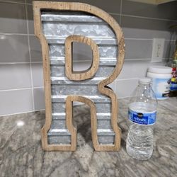 Letter R decor 