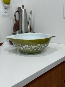 1960s Pyrex 444 Blossom Green 4 QT Mixing Nesting Bowl USA