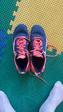 Nike Giannis Immortality 4s Size 8