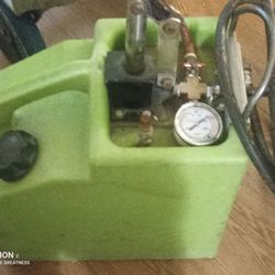 Heavy Duty  Hydraulic Pump Equipment (Works Great)