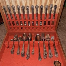 Rogers & Bro Silverplate Cutlery Set