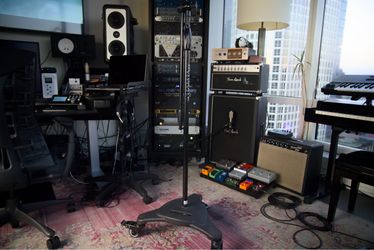 Ultimate Support MC-125 Professional Studio Boom Microphone Stand