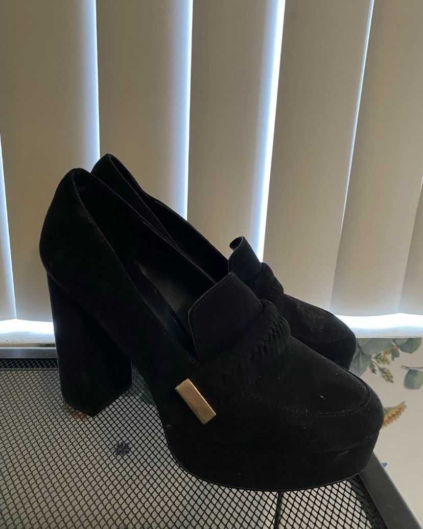 Women's Back Heels Size 7 Ankle High 4.5inch Tall Only Worn 3 Times