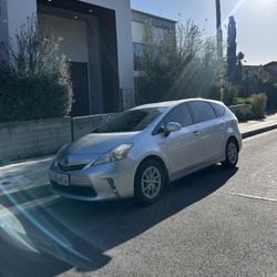 Toyota Prius V (big one)