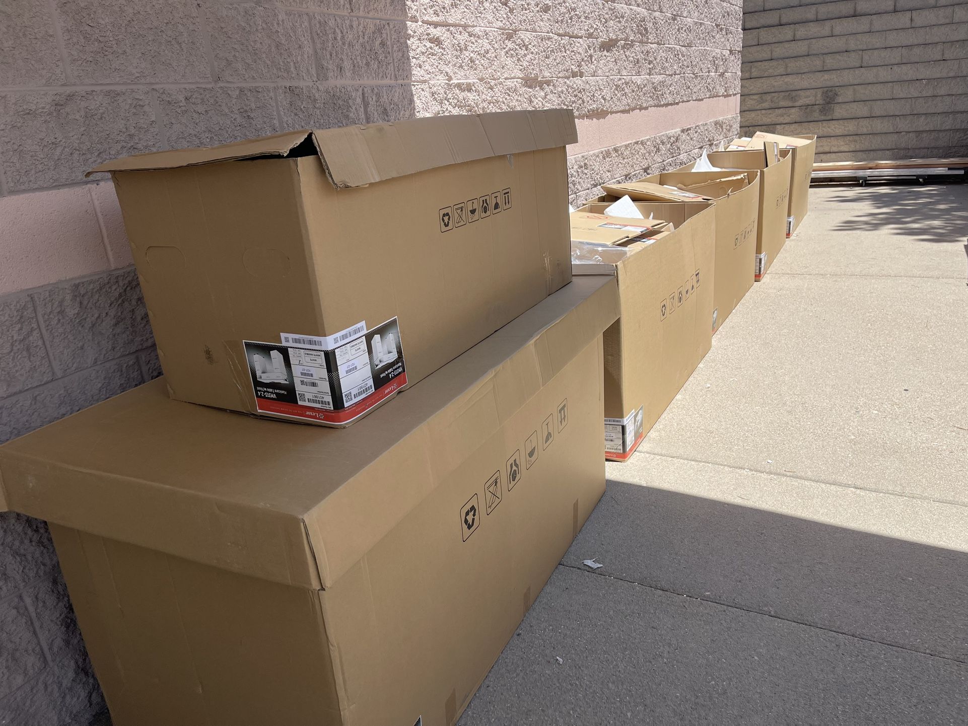 Huge Cardboard Boxes Free