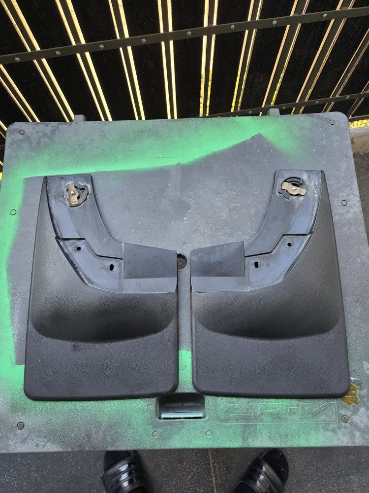 Weathertech 2014-2019 Chevy/gmc Rear Mudflaps