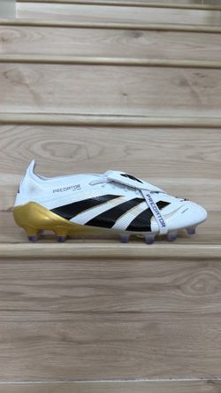 Brand New Adidas Predators Road To Glory Elite size 7.5 US AG (Artificial Ground)