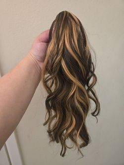 Ponytail hair extension 14" wavy curly highlights dark brown with blonde synthetic clip on  wig
